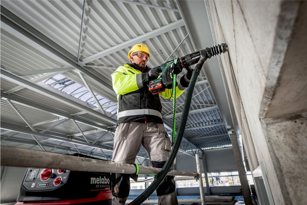 Metabo KHA18LTXBL40 18V SDS-Max Hammer Drill Body Only + Carry Case 600752840