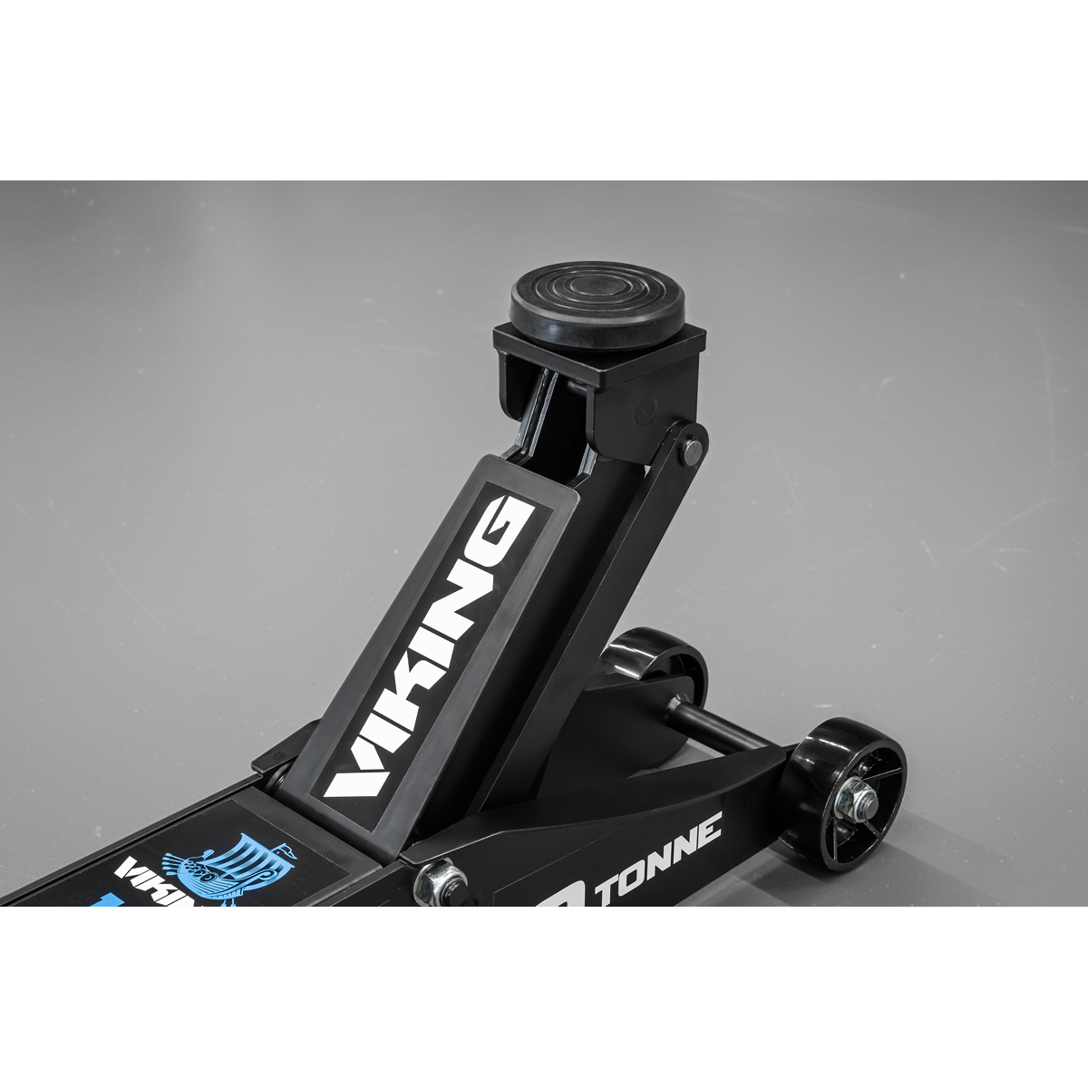 Sealey 10001A Viking Professional Long Reach Air/Manual Operation Trolley Jack with Rocket Lift 10 Tonne - additional view 10