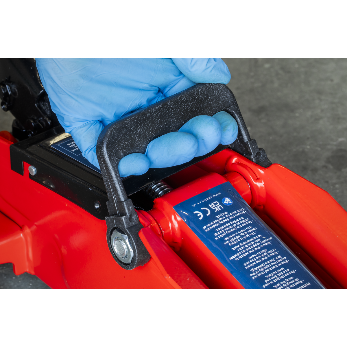 Sealey 1050CXD Short Chassis Trolley Jack with Storage Case 2 Tonne - additional view 3