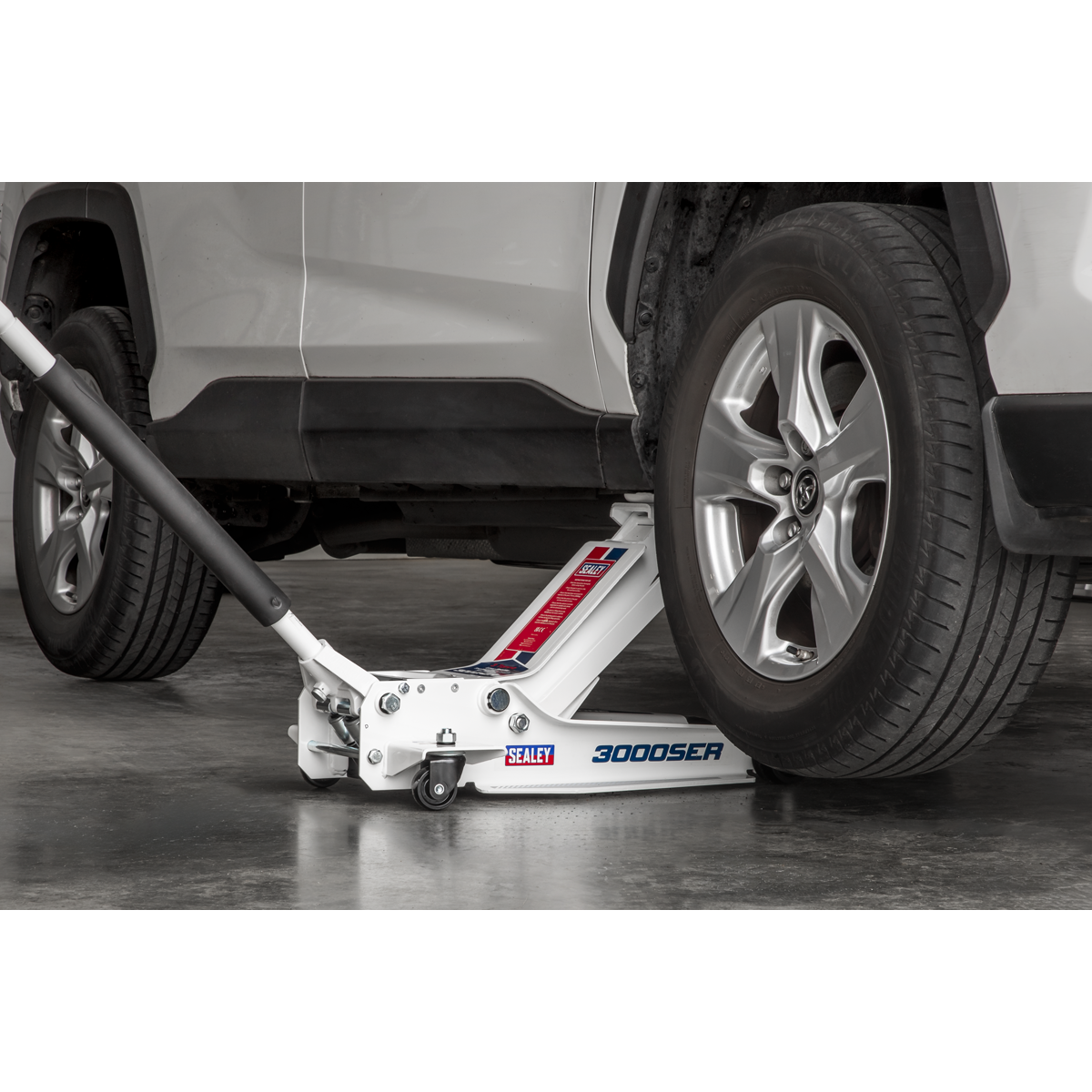 Sealey 3000SER Low Profile Trolley Jack with Rocket Lift 3 Tonne - additional view 11