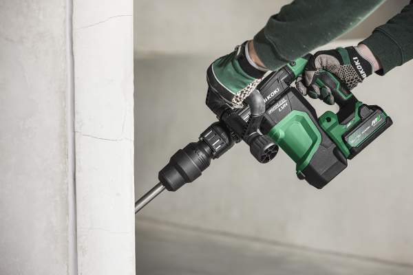 HiKOKI H3641DAJAZ 36V MULTI VOLT Cordless SDS Max Demolition Hammer - 6.8J 2 x 4/8Ah Li-Ion - view 2