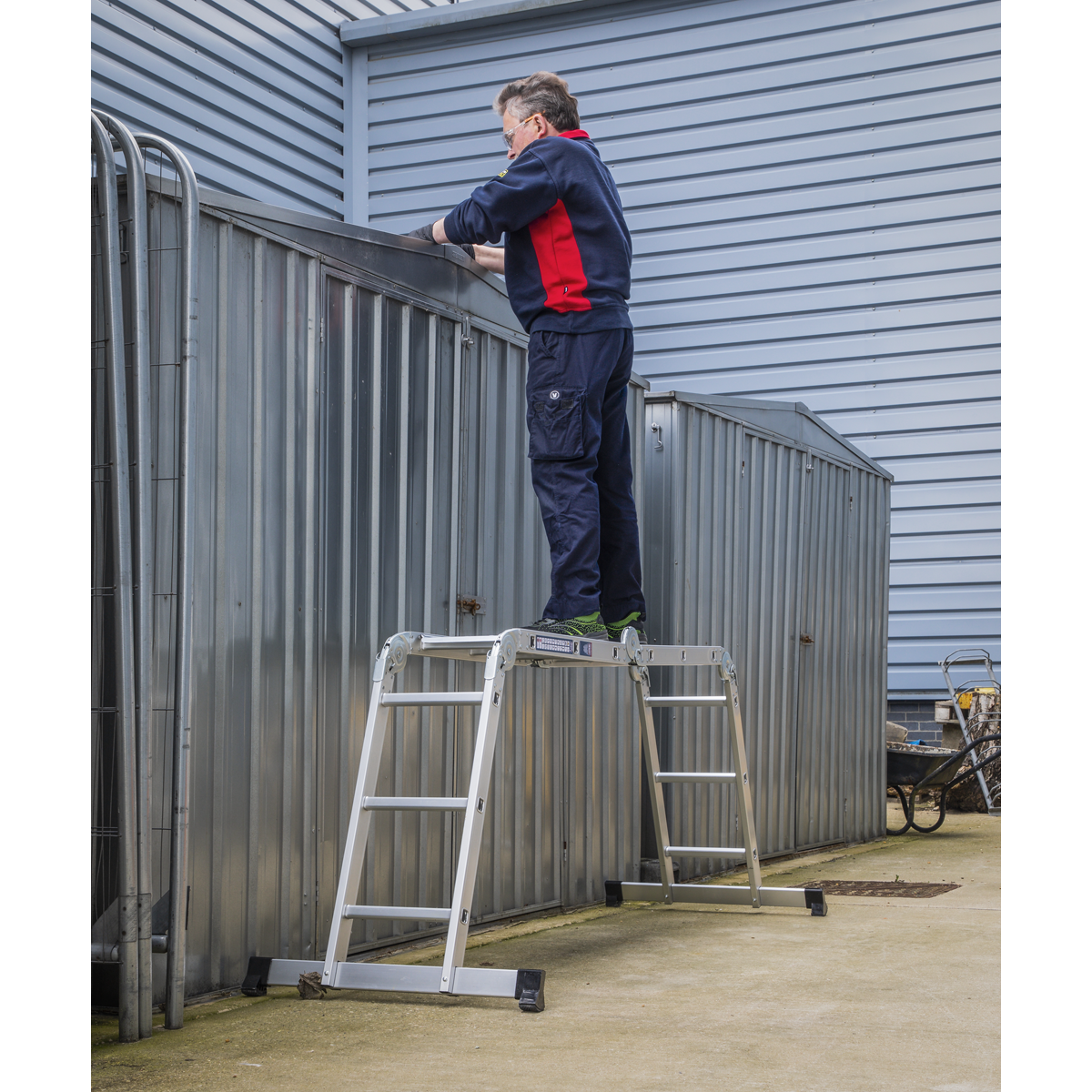 Sealey AFPL1 4-Way Aluminium Folding Platform Ladder - EN 131 - additional view 7