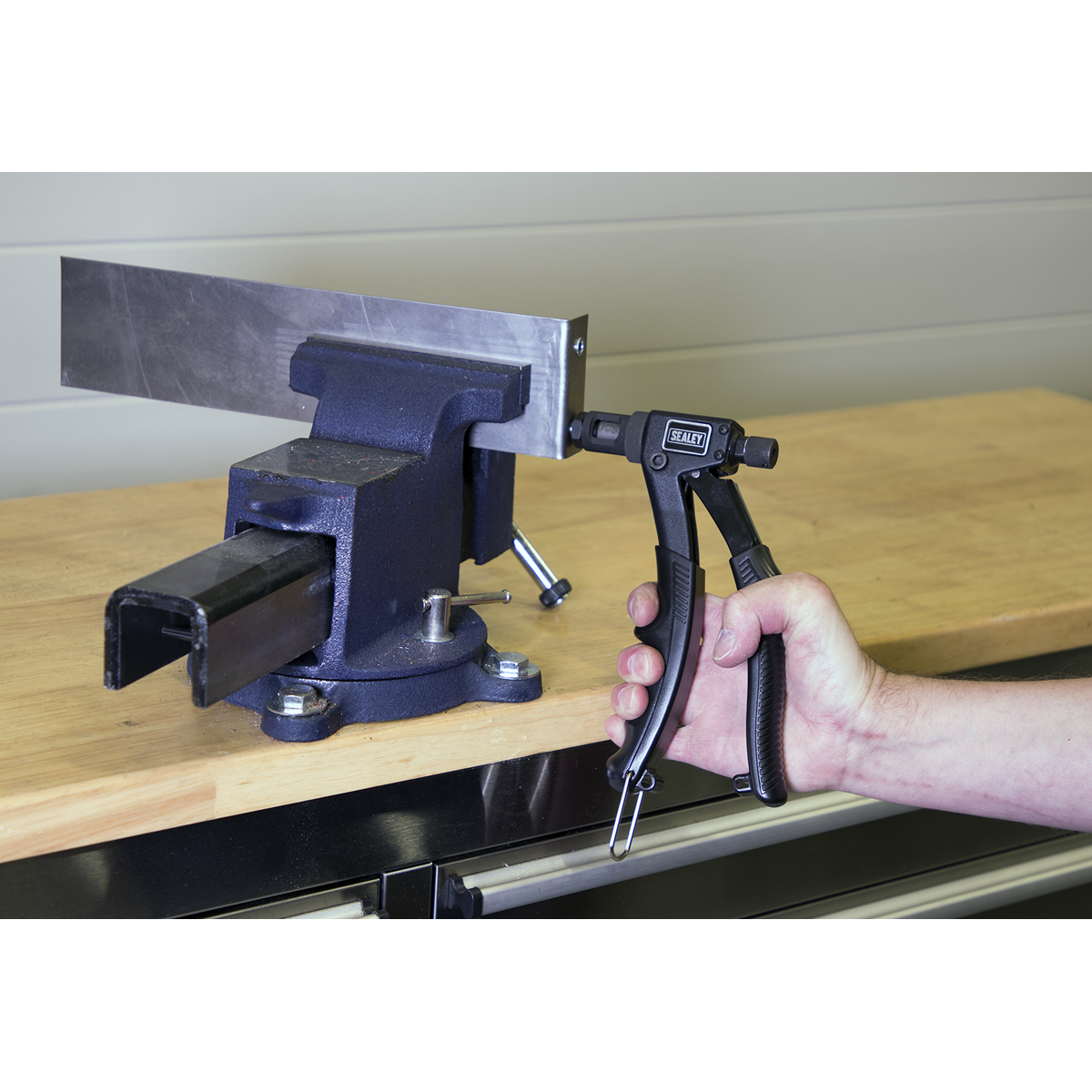 Sealey AK3986 Threaded Nut Riveter - additional view 5