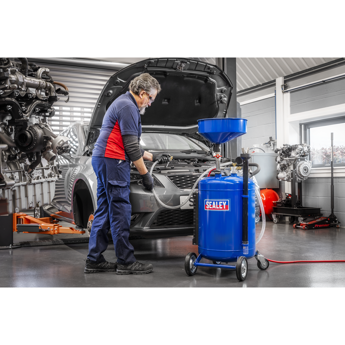 Sealey AK459DX Air Discharge Mobile Oil Drainer with Probes 90L - additional view 17