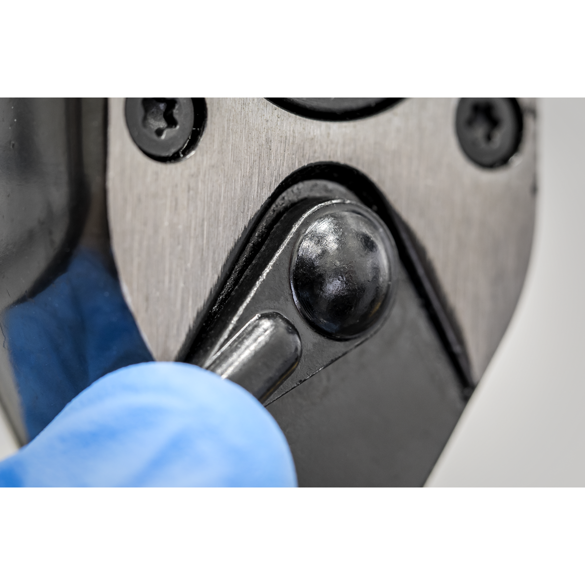Sealey AK7999 Premier Black Ratchet Wrench 1/2"Sq Drive - additional view 4