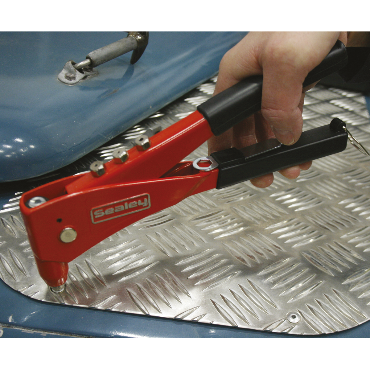Sealey AK99 Hand Riveter Kit - additional view 2