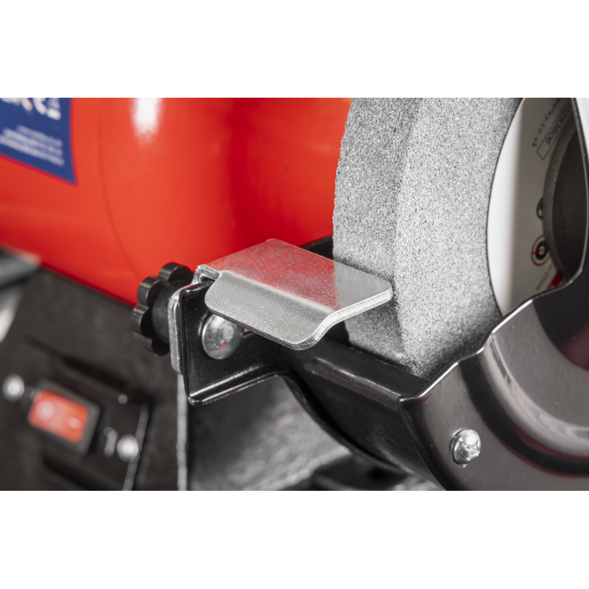 Sealey BG150XD/99 150mm Heavy-Duty Bench Grinder 450W/230V - additional view 7