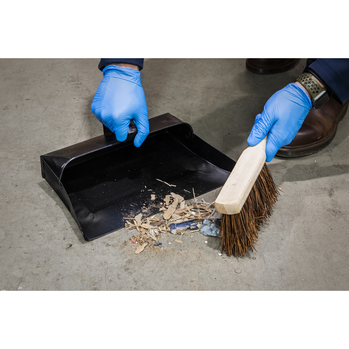 Sealey BM26 Dustpan & Brushes Metal - additional view 5