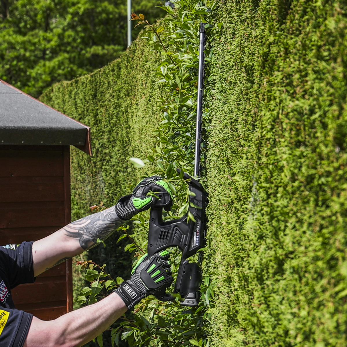 Sealey CP108VHTBO SV10.8 Series Cordless Hedge Trimmer 10.8V - Body Only - additional view 4