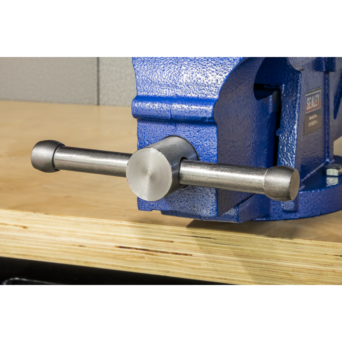 Sealey CV125XT Professional Heavy-Duty Fixed Base Vice 125mm - additional view 2