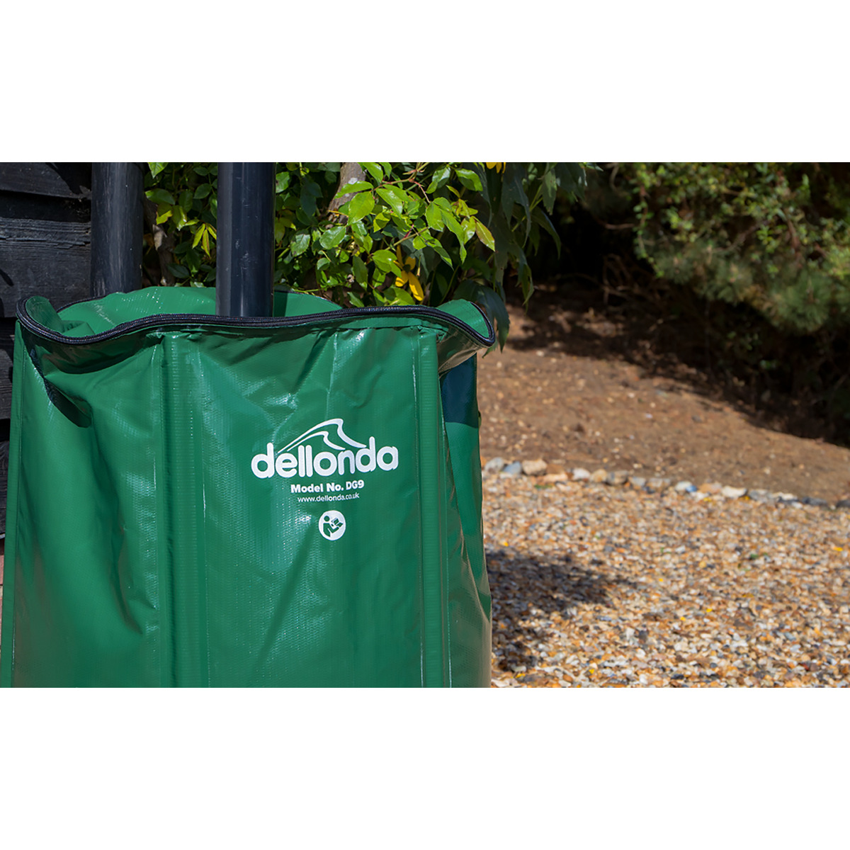 Dellonda DG9 Collapsible PVC Garden Water Butt with Zipped Lid & Drain Tap 250L - additional view 3