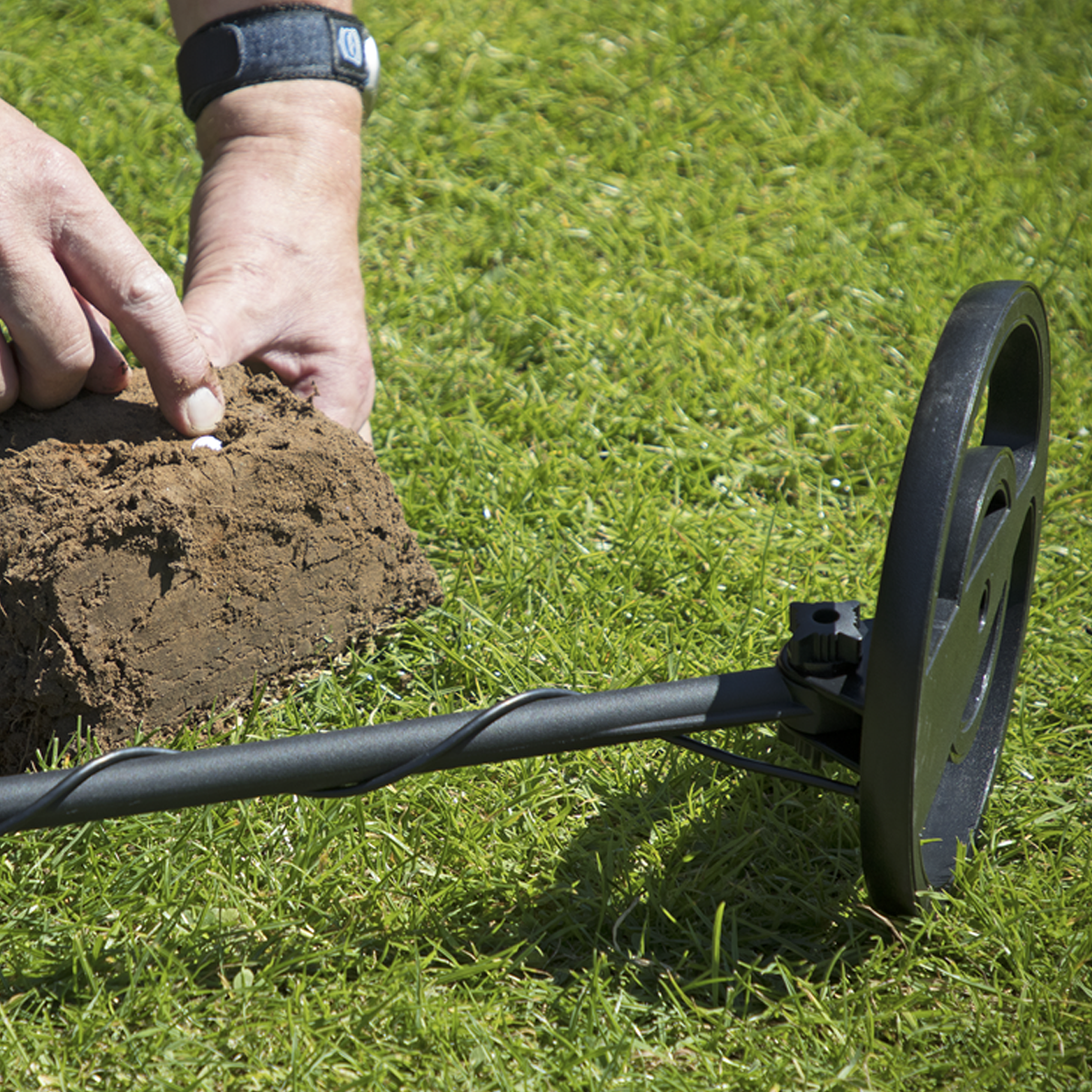 Dellonda DL6 Lightweight Metal Detector with High Accuracy Pinpoint Function - additional view 15