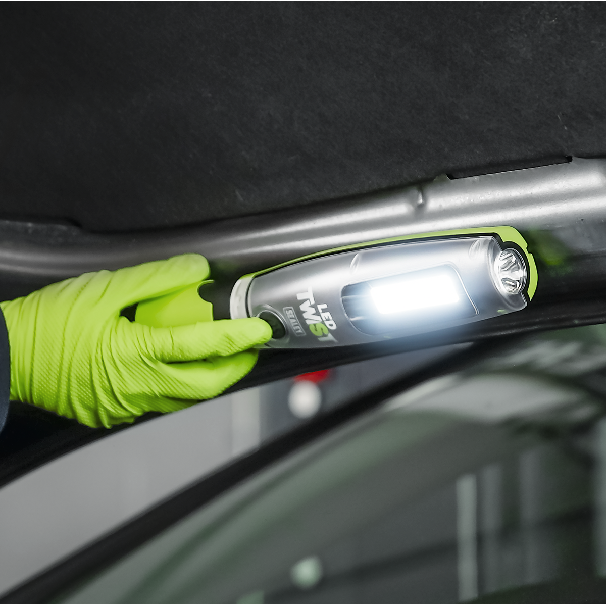 Sealey LED3001G Rechargeable LED Twist® Inspection Light 20W COB + 3W SMD, 3000lm, Magnetic Base & Power - additional view 9