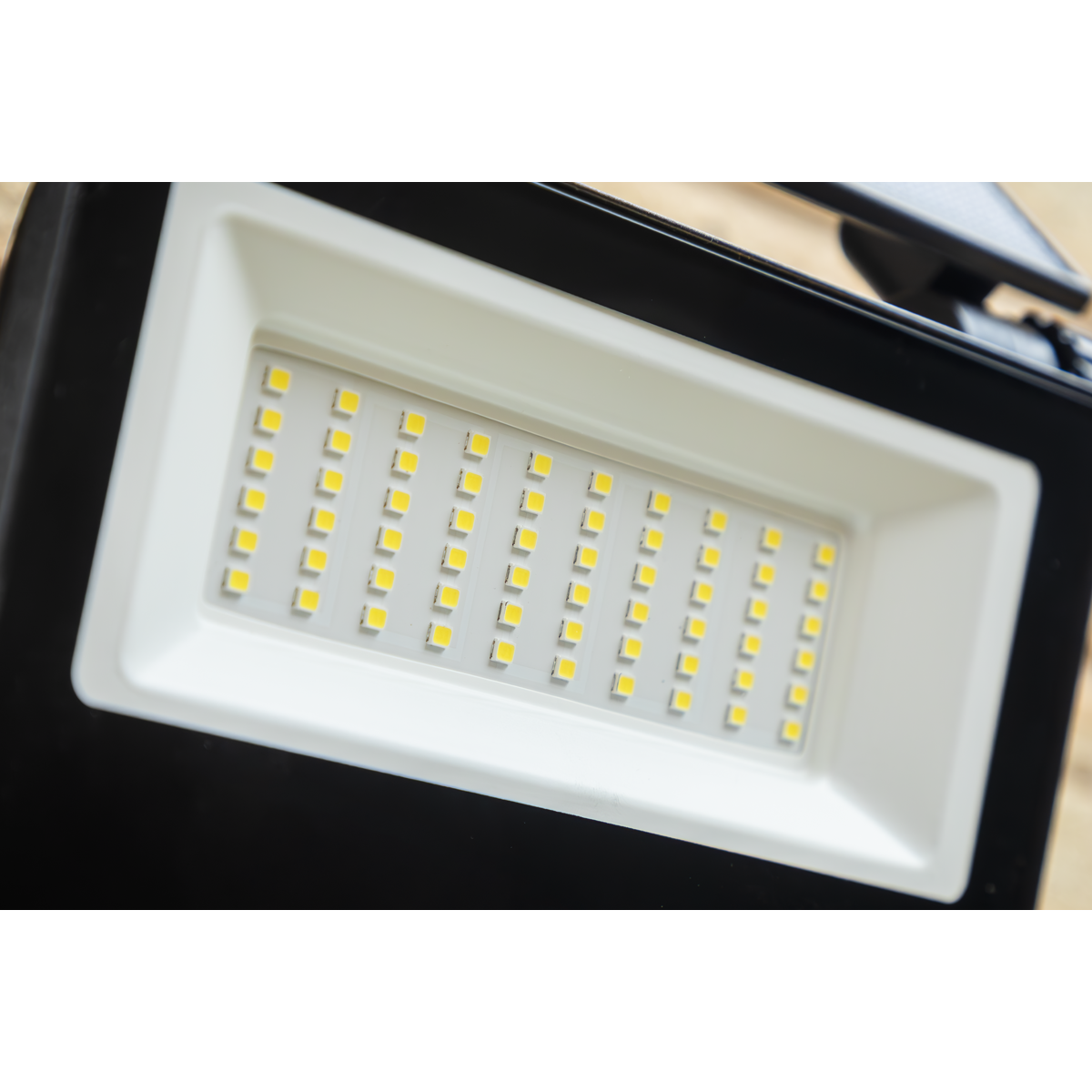 Sealey LED30S Extra-Slim Solar Floodlight with Wall Bracket 30W SMD LED - additional view 7