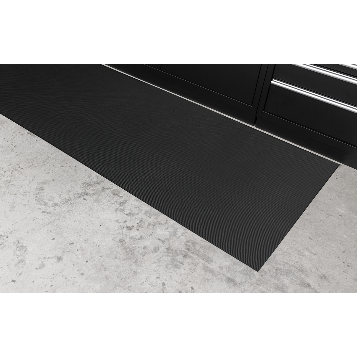 Sealey MCR10100 Ribbed Workshop Matting 1000 x 10000mm - Pack of 1 - additional view 7