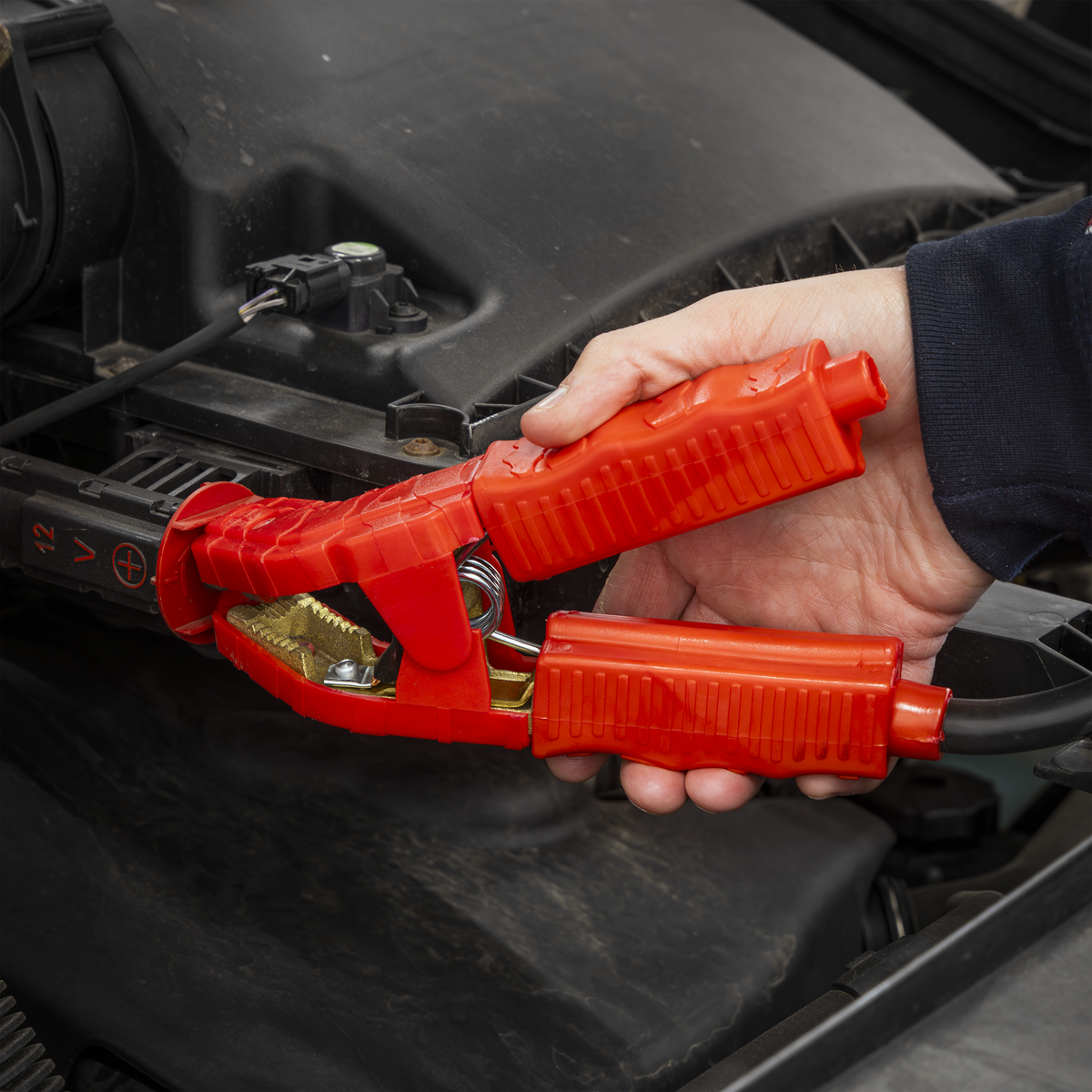 Sealey PRS5000 12/24V Premier RoadStart® Jump Starter 5000A - additional view 3