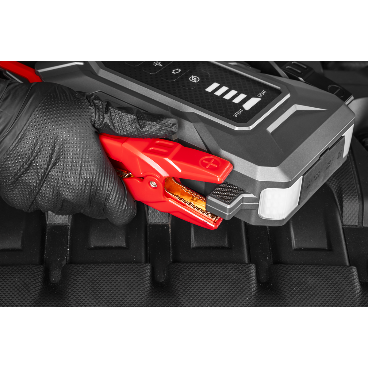 Sealey RS4000 RoadStart® 12V Jump Starter Power Pack 4000A - additional view 9