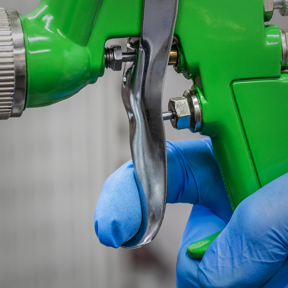 Sealey S717G Gravity Feed Spray Gun 1.7mm Set-Up - additional view 8