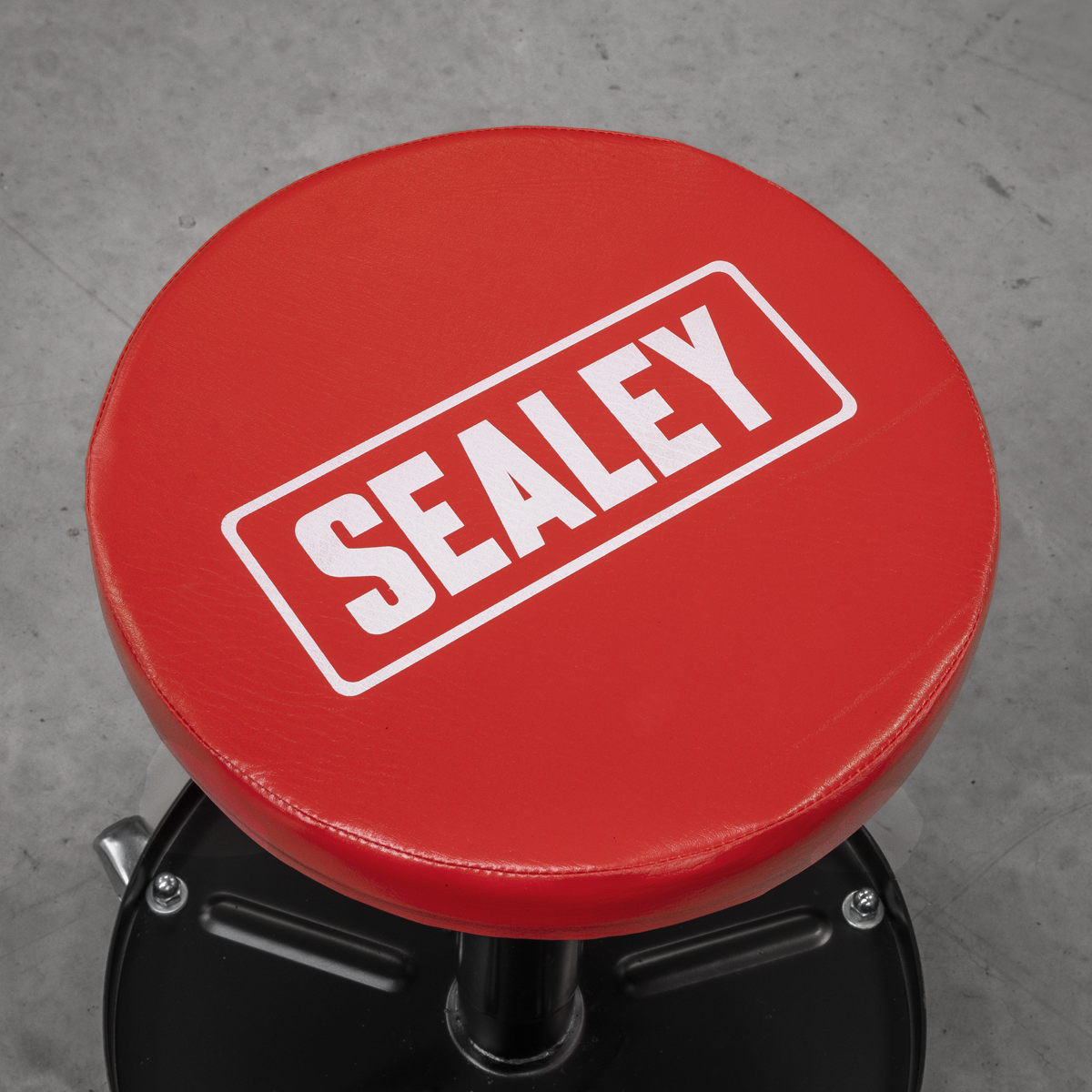 Sealey SCR10 Pneumatic Mechanic's Seat - additional view 3