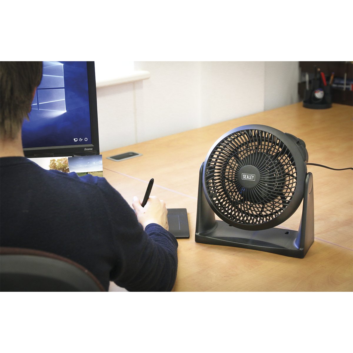 Sealey SFF08 8" Small Desk Fan 3-Speed 230V - additional view 4
