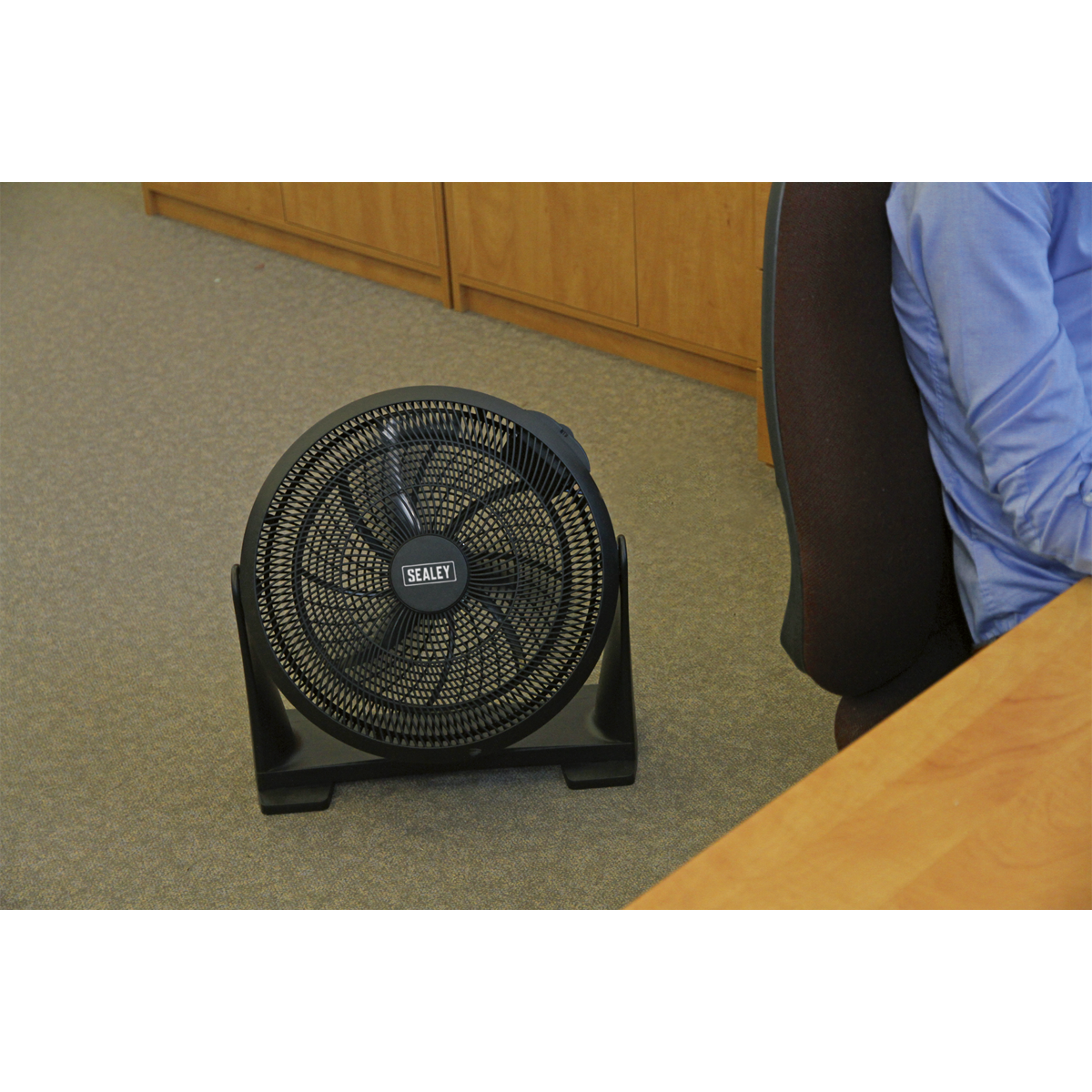 Sealey SFF16 16" Small Desk Fan 3-Speed 230V - additional view 2