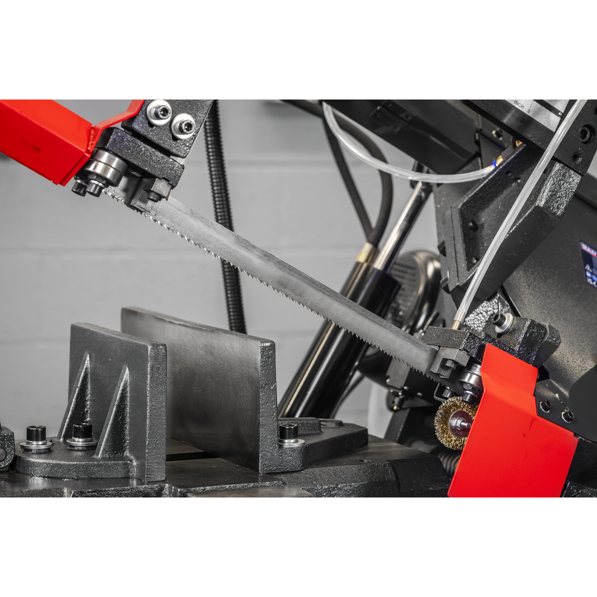 Sealey SM353CE Bandsaw 400mm Horizontal Hydraulic Arm - additional view 19