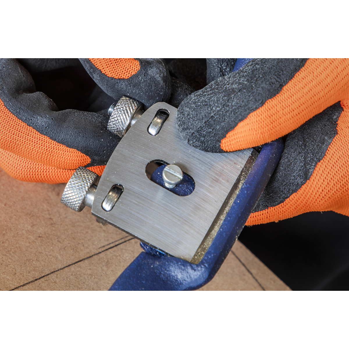 Sealey SSFS1 Spoke Shave Flat Sole 240mm - additional view 2