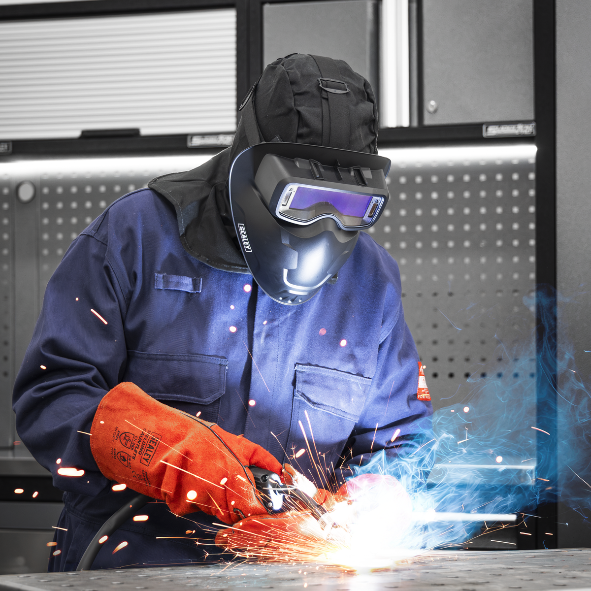 Sealey SSP102 Auto Darkening Welding Goggles Shade 9-13 - additional view 4