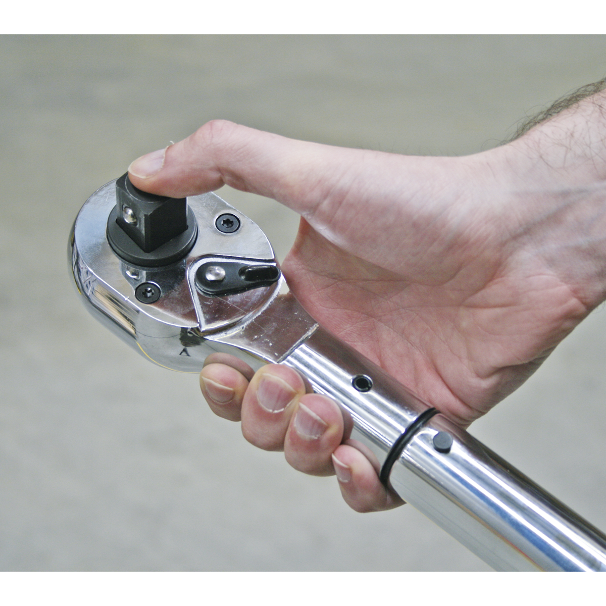 Sealey STW601 Premier Calibrated Push-Through Micrometer Torque Wrench 3/4"Sq Drive 237-983Nm - additional view 4
