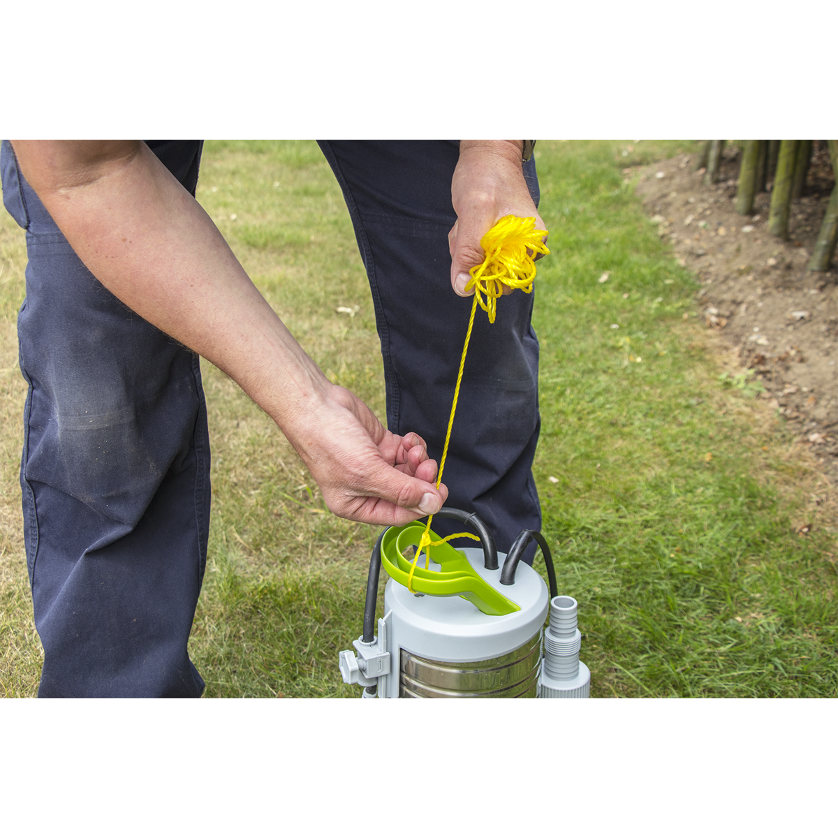 Sealey WPS225P Submersible Stainless Water Pump Automatic Dirty Water 225L/min 230V - additional view 5