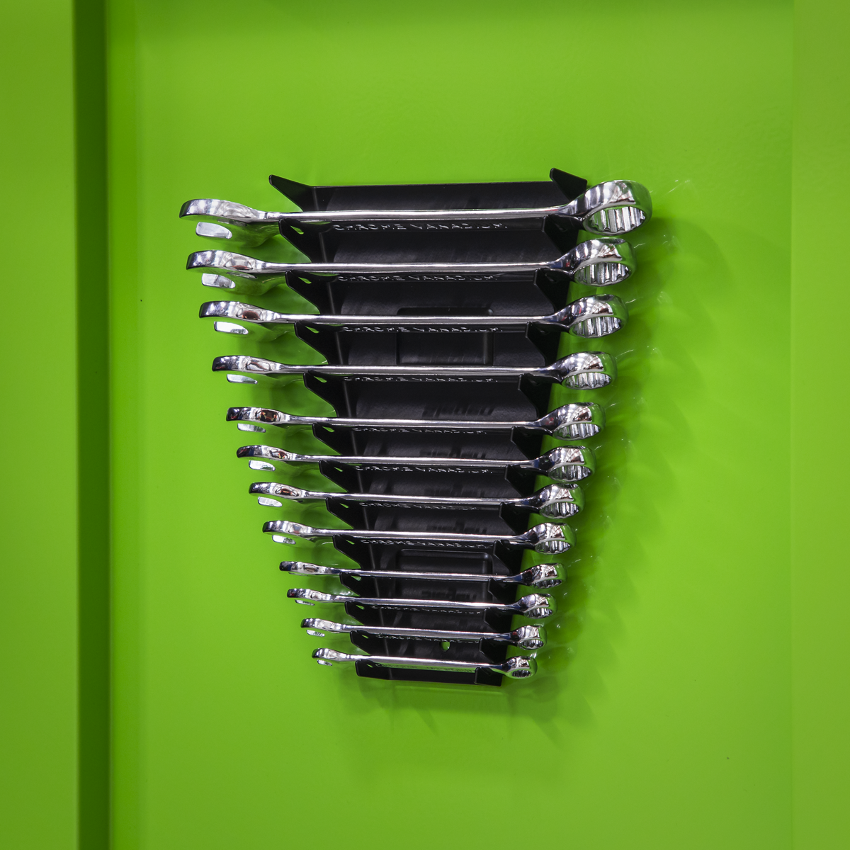 Sealey WR03 Premier Magnetic Spanner Rack Capacity 12 Spanners - additional view 3