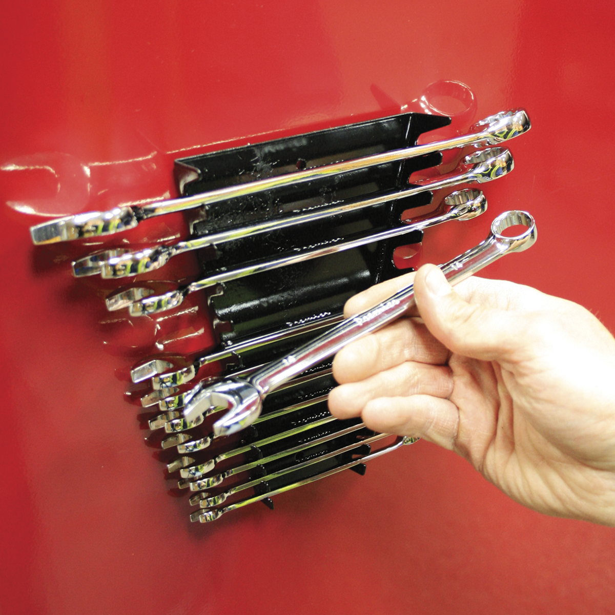 Sealey WR03 Premier Magnetic Spanner Rack Capacity 12 Spanners - additional view 7