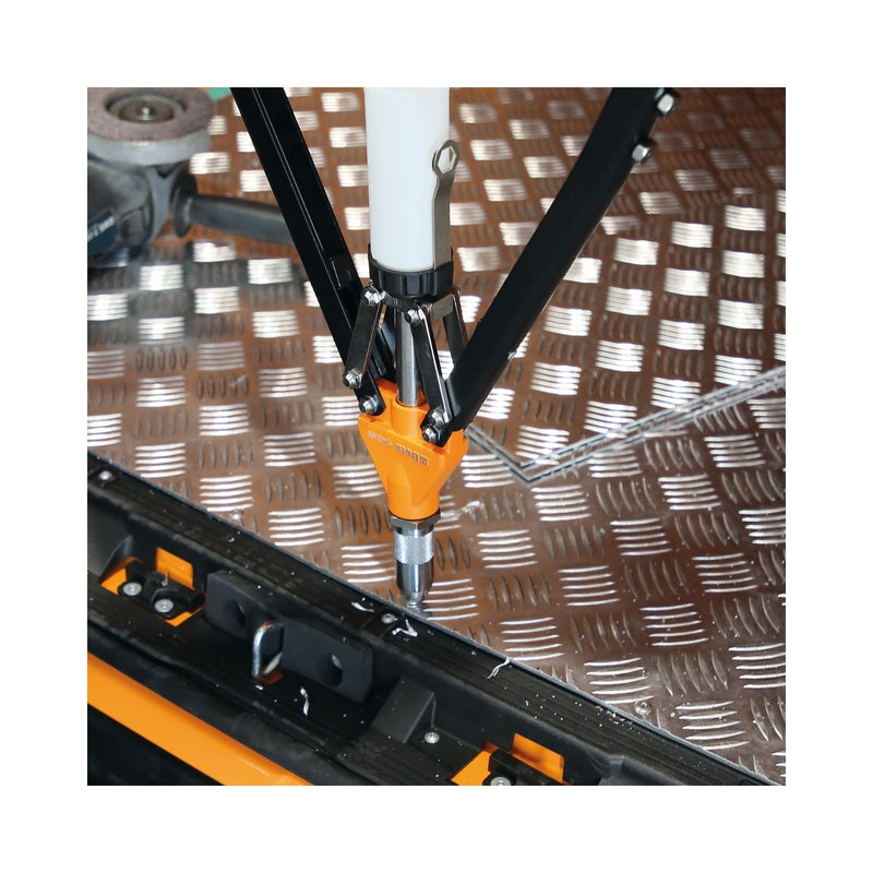 Beta Heavy - Duty Riveting Pliers With 5 Interchangeable Nozzles - 1740AN - WEB-017400103 - Beta - Trade Counter Direct