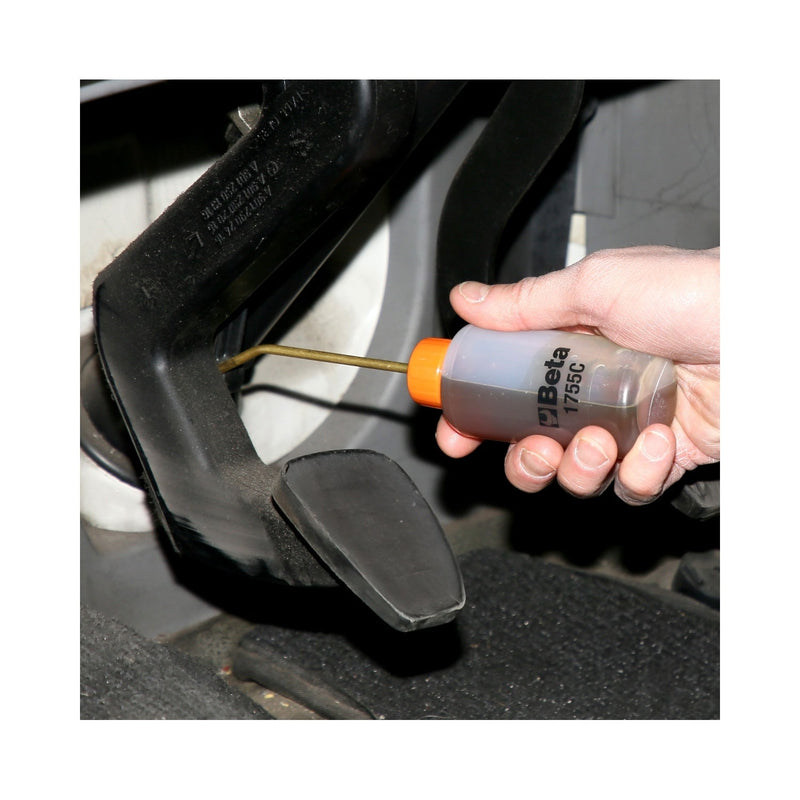 Beta Plastic Oil Can With Curved Spout - 1755C 125 - WEB-017550112 - Beta - Trade Counter Direct