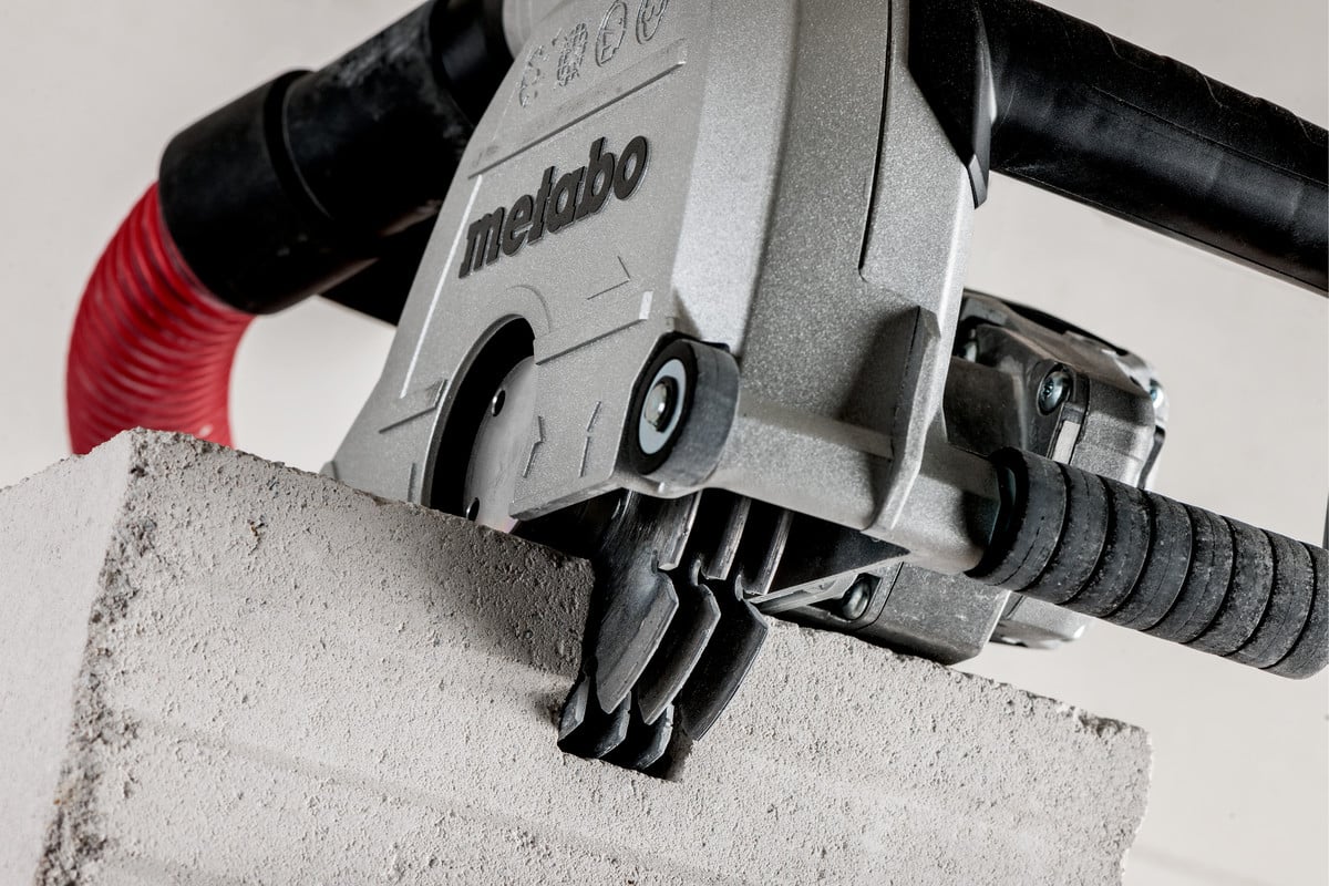Metabo MFE40 - 110V 1700W Corded Wall Chaser with Carry Case - 604040610 - MFE40-110V - Metabo Power Tools UK - Trade Counter Direct