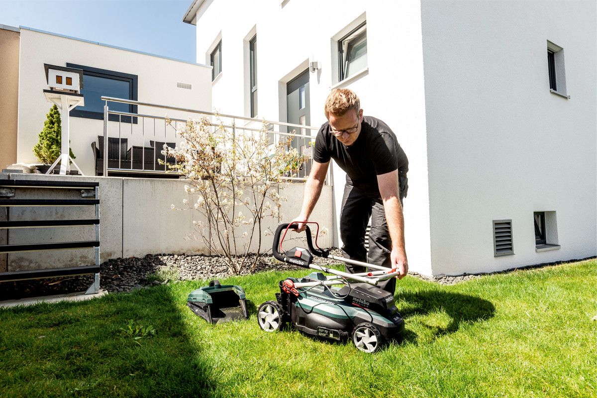 Metabo RM36 - 18LTXBL36 Brushless Lawn Mower 601716850 - RM36-18LTXBL36 - Metabo Power Tools UK - Trade Counter Direct
