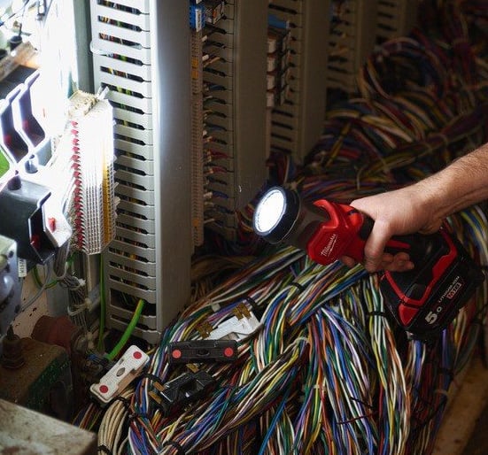 Milwaukee M18 TLED LED Work Light - Bare Unit - M18TLED - M18TLED-0 - Milwaukee Tools UK - Trade Counter Direct