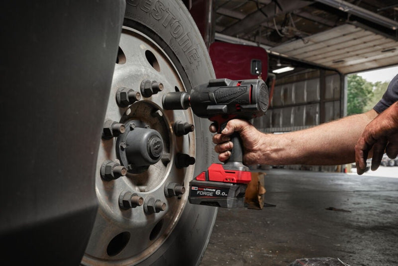 Milwaukee M18FHIW2F12 - 0 Fuel High Torque Impact Wrench 1/2" - Bare Unit - M18FHIW2F12-0 - Milwaukee Tools UK - Trade Counter Direct