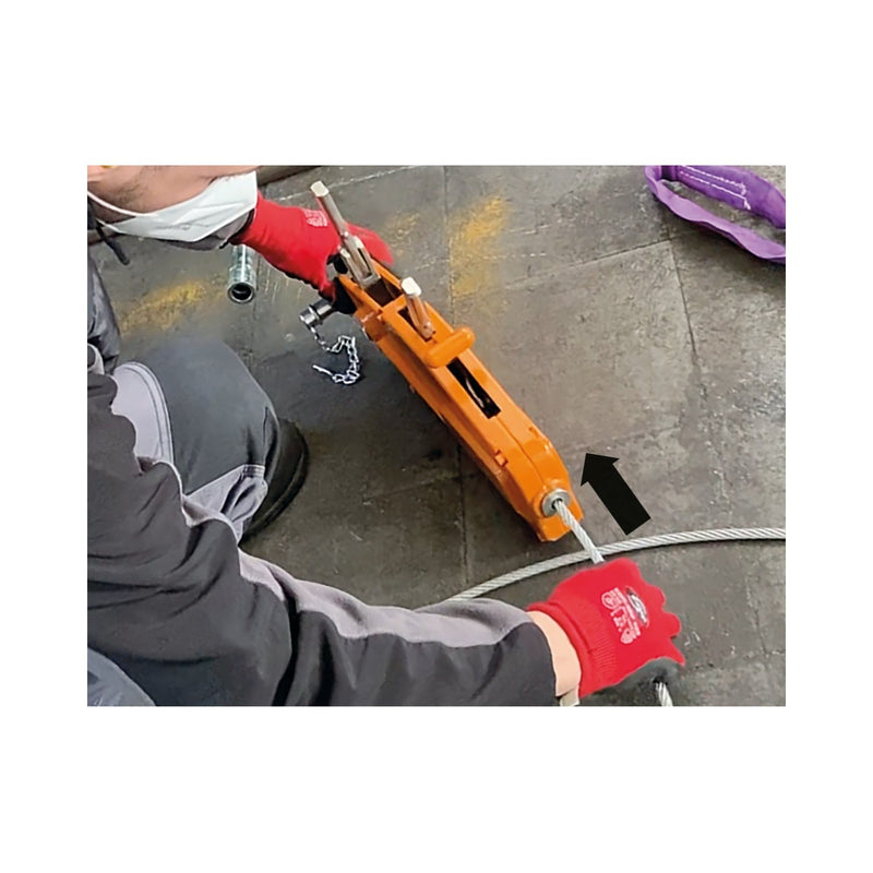 Robur Manual Rope Winch - 8148 0,8X20M - WEB-081480008 - Robur - Trade Counter Direct