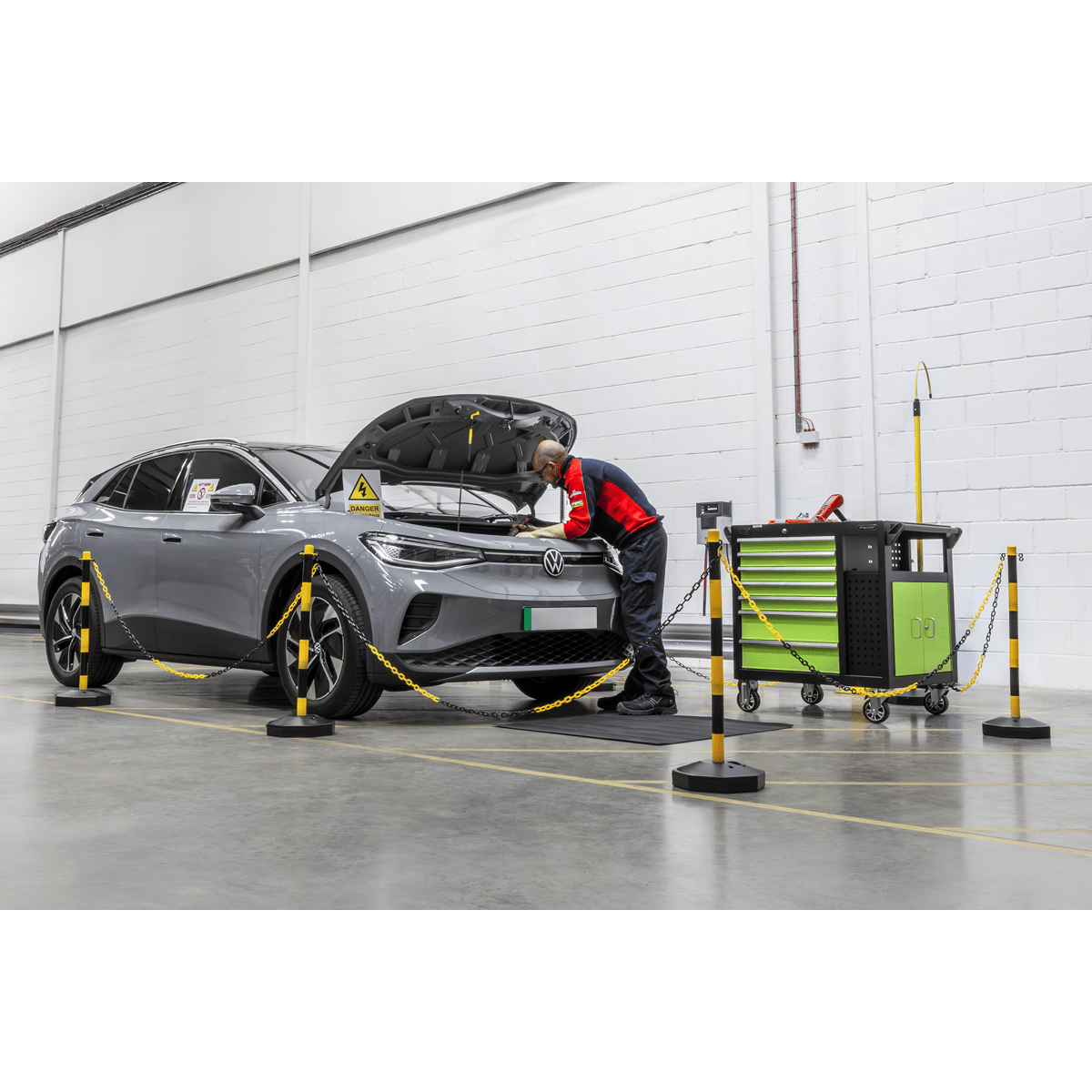 Sealey BYPB01 Post with Base - Black/Yellow - BYPB01 - Sealey Tools UK - Trade Counter Direct