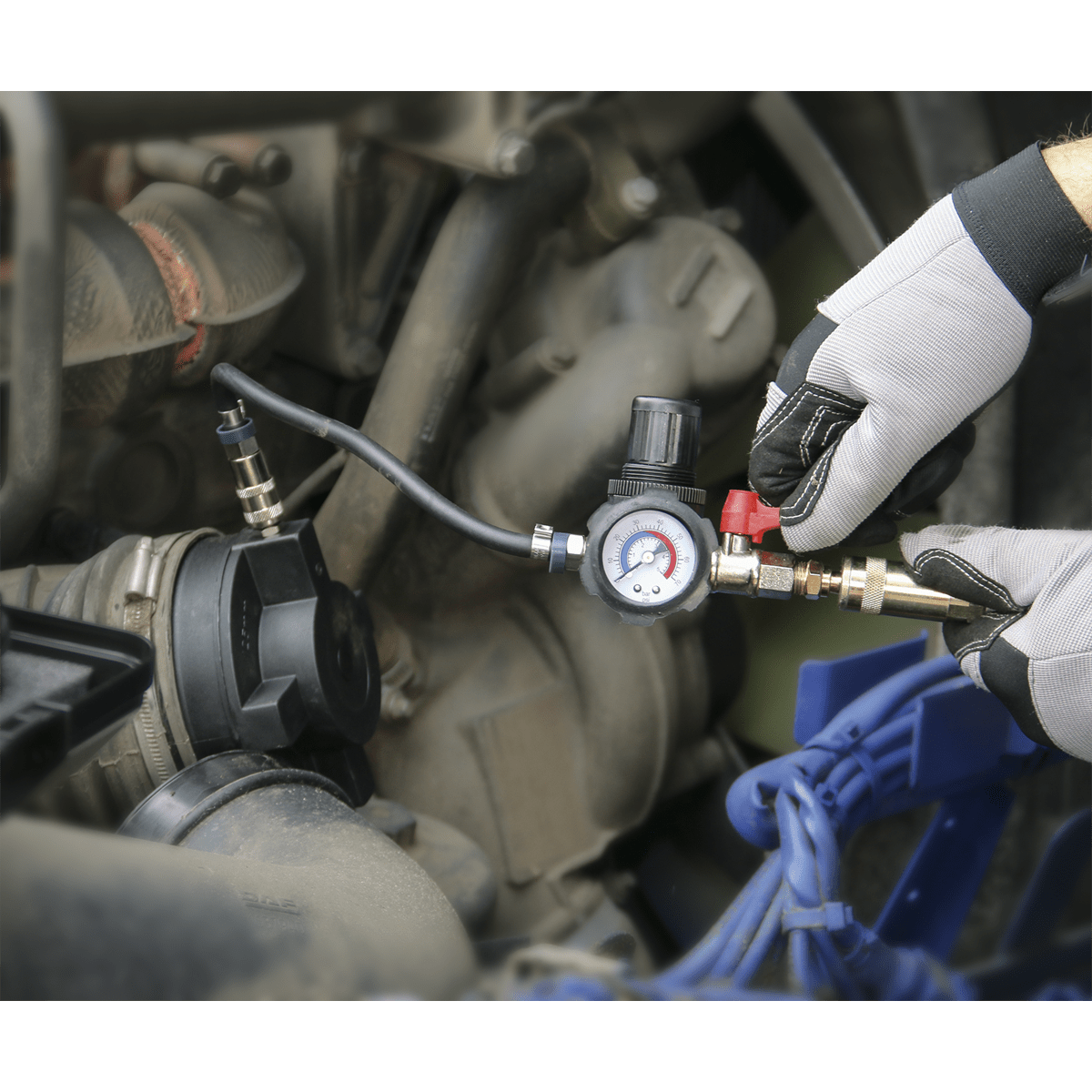 Sealey CV2030 Turbo System Leakage Tester for Commercial Vehicles - CV2030 - Sealey Tools UK - Trade Counter Direct