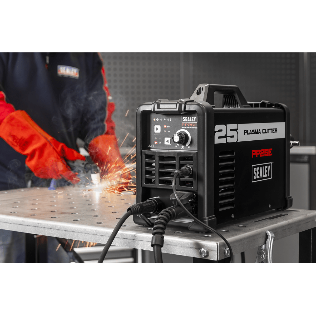 Sealey PP25E Plasma Cutter Inverter 25A 230V - PP25E - Sealey Tools UK - Trade Counter Direct