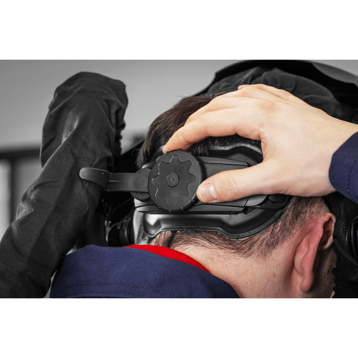 Sealey PWH618 Auto Darkening Welding Helmet with TH3 Powered Air Purifying Respirator (PAPR) - PWH618 - Sealey Tools UK - Trade Counter Direct
