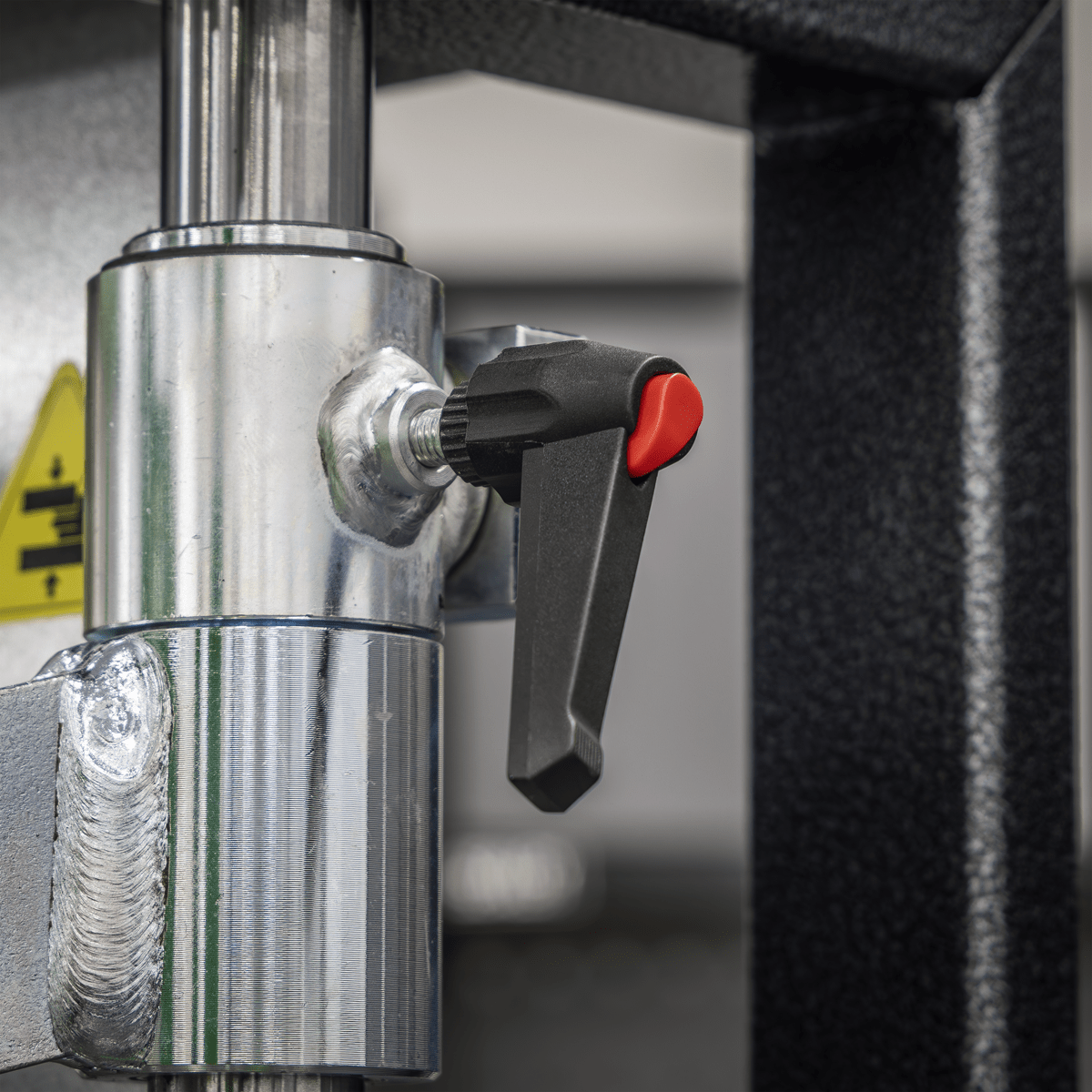 Sealey RE2500 Air Operated Coil Spring Compressor 2500kg - RE2500 - Sealey Tools UK - Trade Counter Direct