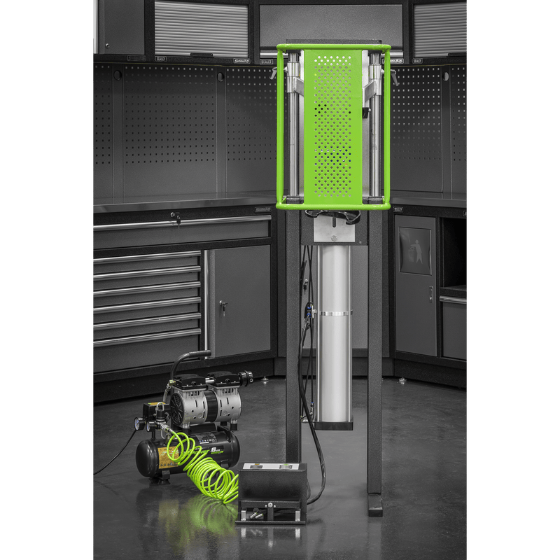 Sealey RE2500 Air Operated Coil Spring Compressor 2500kg - RE2500 - Sealey Tools UK - Trade Counter Direct