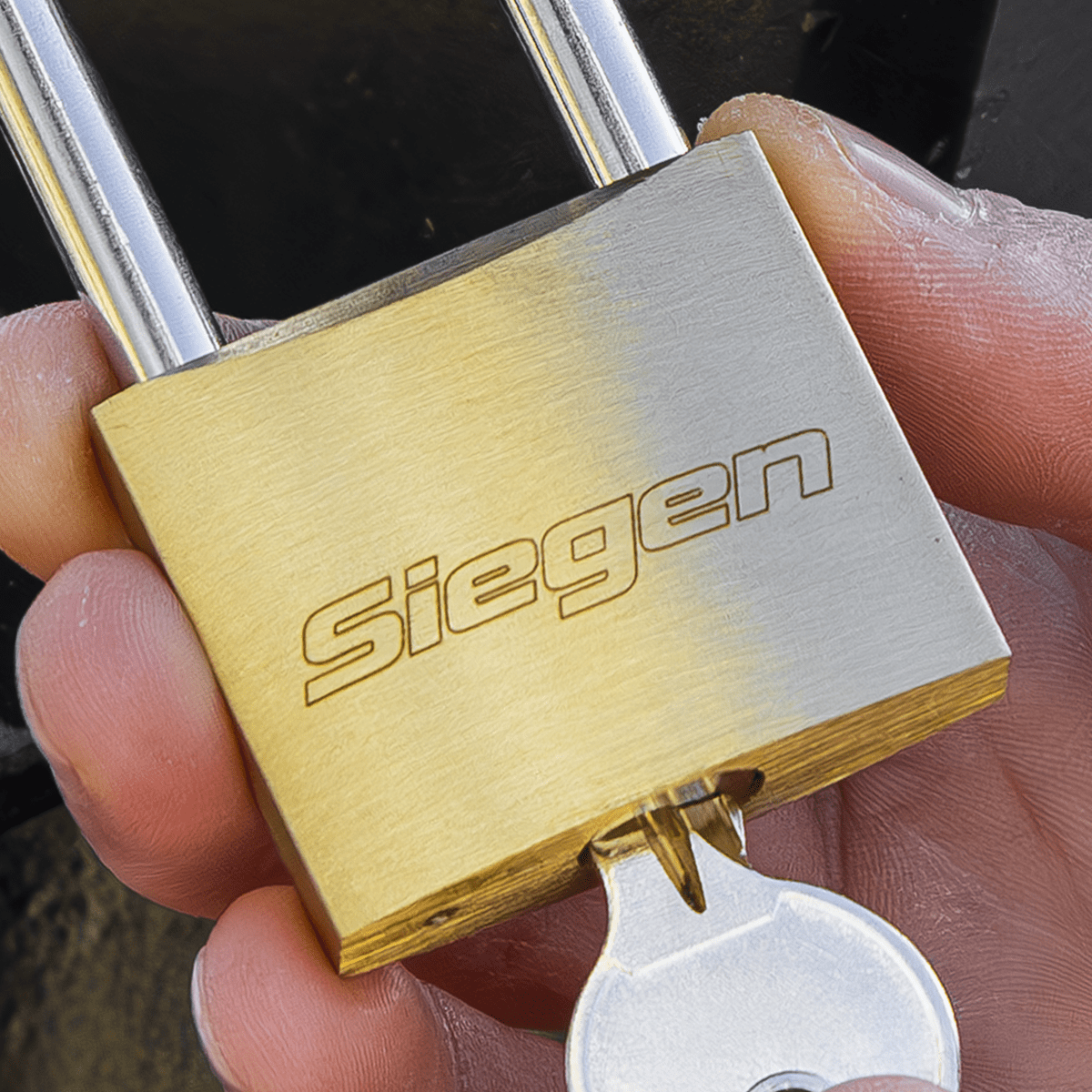 Sealey S0989 Siegen Brass Body Padlock with Brass Cylinder Long Shackle 40mm - S0989 - Sealey Tools UK - Trade Counter Direct