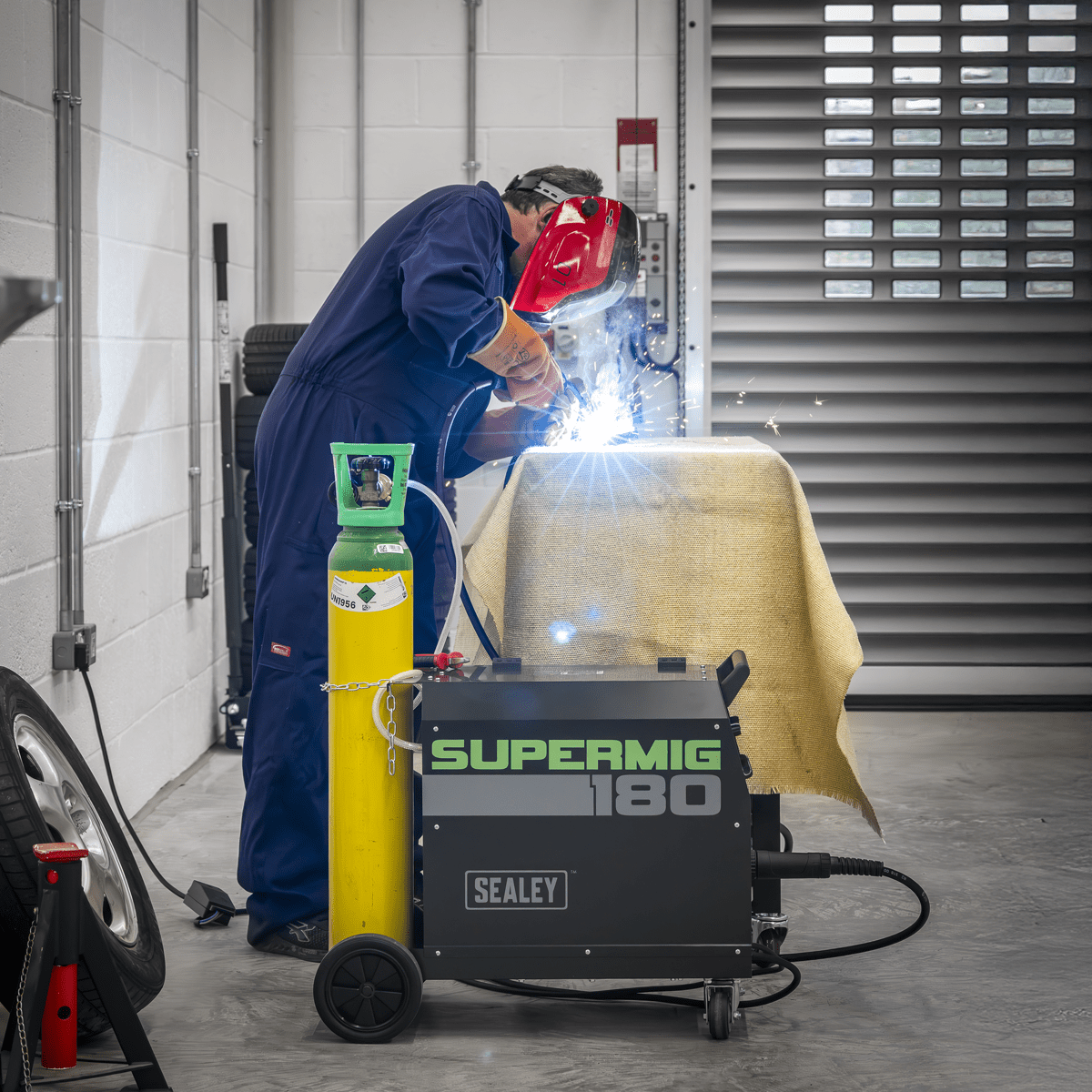 Sealey SUPERMIG180 Professional Gas/Gasless MIG Welder with Binzel® Euro Torch 180A 230V - SUPERMIG180 - Sealey Tools UK - Trade Counter Direct
