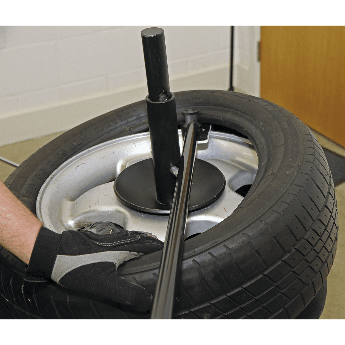 Sealey TC963 Tyre Bar for Aluminium Wheels - TC963 - Sealey Tools UK - Trade Counter Direct