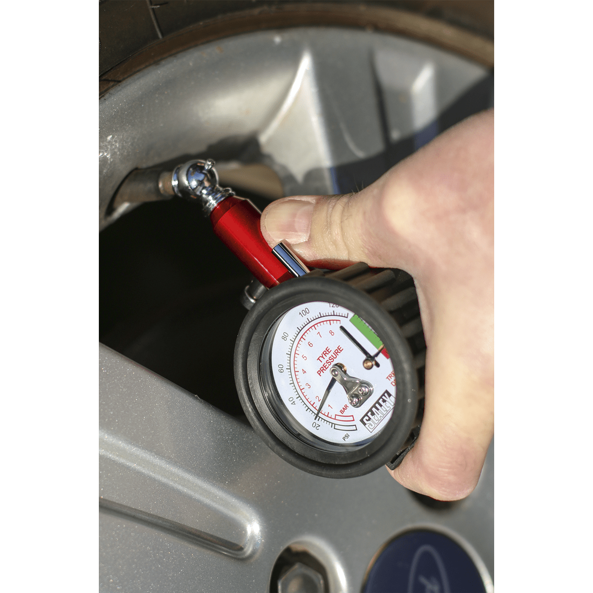 Sealey TSTPDG01 Tyre Pressure Gauge with Tyre Tread Depth Gauge 0-8bar(0-120psi) - TSTPDG01 - Sealey Tools UK - Trade Counter Direct