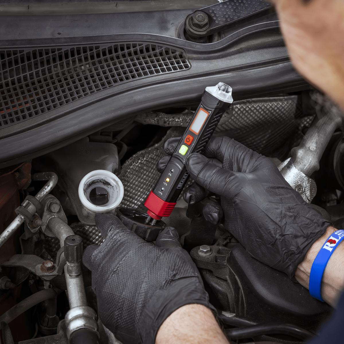 Sealey VS0276 2-In-1 Brake Fluid Tester & Tyre Pressure Gauge - VS0276 - Sealey Tools UK - Trade Counter Direct
